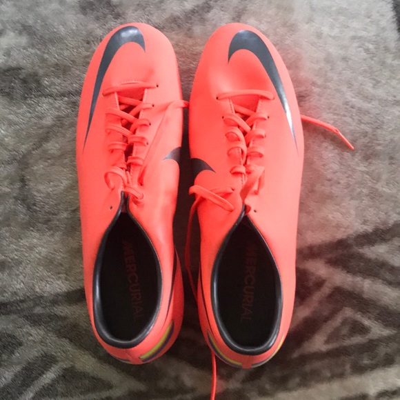 nike mercurial salmon